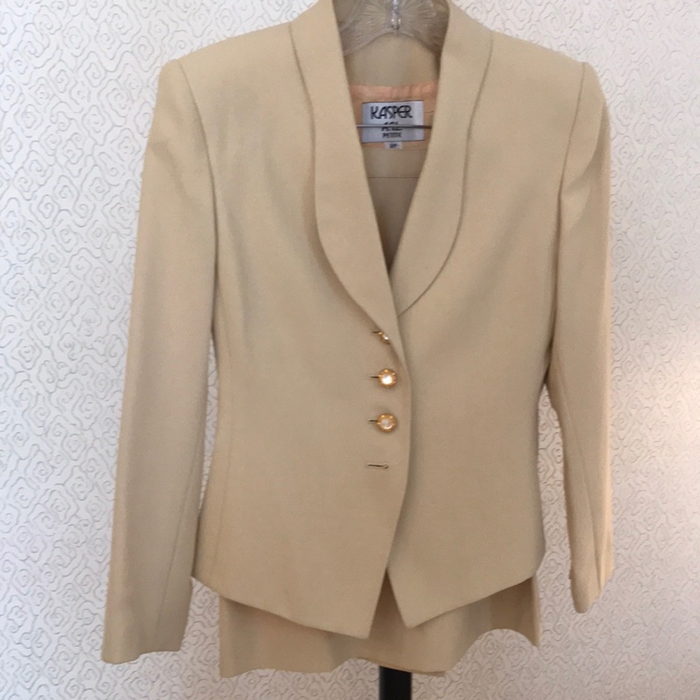 Vintage 90’s-pale yellow jacket & skirt